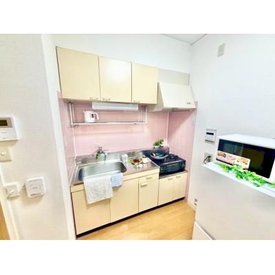 【三重県四日市市/近鉄四日市駅/無料Wi-Fi/バストイレ別/エレベーター/自転車駐輪可能】オーク斉藤  ファミマンの外観画像