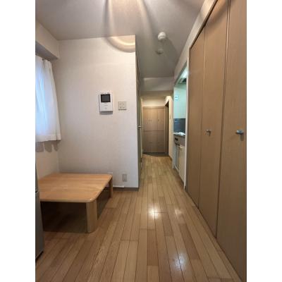 今だけ割【法人契約可、即時入居可】EC新大阪1【１ＤＫタイプ】【ペット飼育相談可・ＮＥＴ無料・３２型ＴＶ・オートロック】の物件写真4