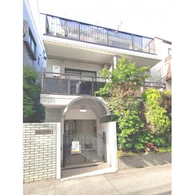 【J’sマンスリー下北沢 103】5月15日～入居可🌟厚さ20㎝高密度ポケットコイルマットレス使用！下北沢駅徒歩5分、渋谷駅・新宿駅まで乗換無し！アクセス良好☆【インターネット無料】の外観画像