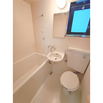 【J’sマンスリー下北沢 103】5月15日～入居可🌟厚さ20㎝高密度ポケットコイルマットレス使用！下北沢駅徒歩5分、渋谷駅・新宿駅まで乗換無し！アクセス良好☆【インターネット無料】の物件写真5
