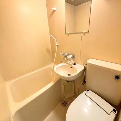 【J’sマンスリー北綾瀬 101】即入居可🌟厚さ25㎝超高密度ポケットコイルマットレス使用！千代田線始発！北綾瀬駅徒歩1分、大型商業施設も近く整った住環境☆【インターネット無料】の物件写真3