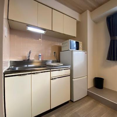 マンスリーマンション本町Ⅰ【シモンズマットレス採用でホテルのような寝心地、インターネット無料・追加料金なし、オートロック付きで安心、宅配ボックスが便利】の物件写真4