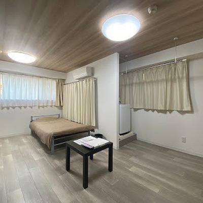 マンスリーマンション本町Ⅰ【シモンズマットレス採用でホテルのような寝心地、インターネット無料・追加料金なし、オートロック付きで安心、宅配ボックスが便利】の物件写真2