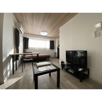 マンスリーマンション本町Ⅰ【シモンズマットレス採用でホテルのような寝心地、インターネット無料・追加料金なし、オートロック付きで安心、宅配ボックスが便利】の物件写真3
