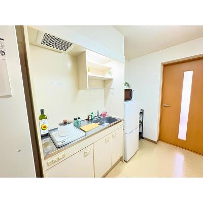 🍀グランマンスリー🍀上越山屋敷町R203🌈上越教育大学🎓徒歩３分🚶コンビニ徒歩４分🏪Wi-Fi無料✨駐車場あり🅿️🚗南向きで日当たり良好🏠☀️の物件写真3