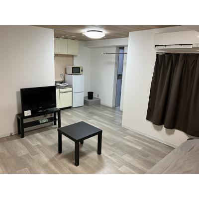 マンスリーマンション本町Ⅰ【シモンズマットレス採用でホテルのような寝心地、インターネット無料・追加料金なし、オートロック付きで安心、宅配ボックスが便利】の物件写真3