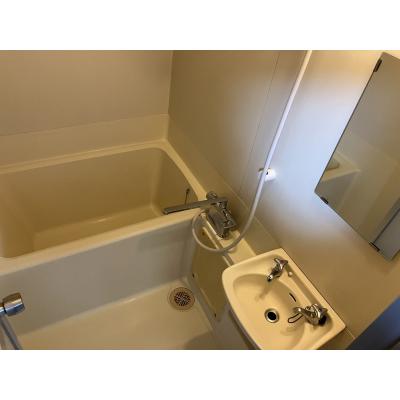 マンスリーマンション本町Ⅰ【シモンズマットレス採用でホテルのような寝心地、インターネット無料・追加料金なし、オートロック付きで安心、宅配ボックスが便利】の物件写真5