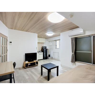 マンスリーマンション本町Ⅰ【シモンズマットレス採用でホテルのような寝心地、インターネット無料・追加料金なし、オートロック付きで安心、宅配ボックスが便利】の物件写真2