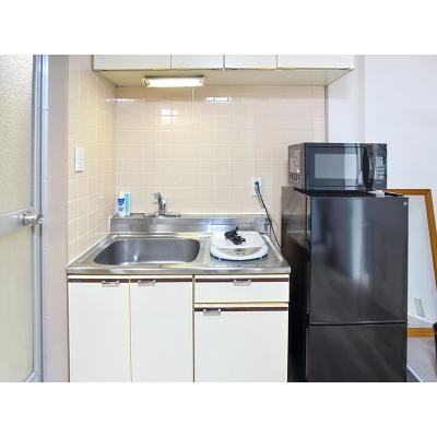 マンスリーマンション本町Ⅰ【シモンズマットレス採用でホテルのような寝心地、インターネット無料・追加料金なし、オートロック付きで安心、宅配ボックスが便利】の物件写真4