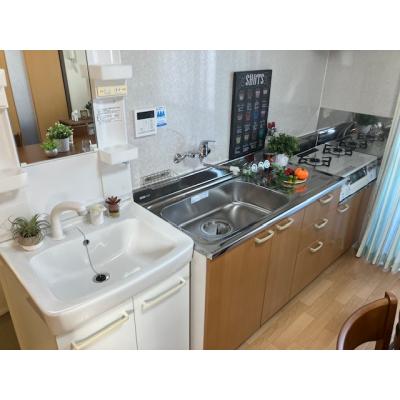 apartment 〒530-0001　大阪府大阪市北区梅田１丁目1-3 大阪駅前第3ビル5階