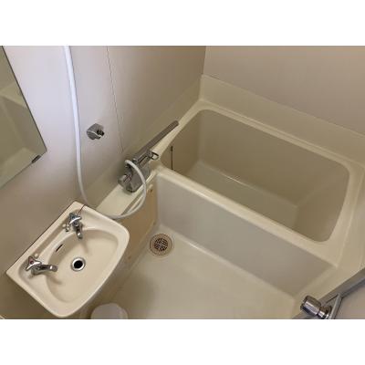 マンスリーマンション本町Ⅰ【シモンズマットレス採用でホテルのような寝心地、インターネット無料・追加料金なし、オートロック付きで安心、宅配ボックスが便利】の物件写真5