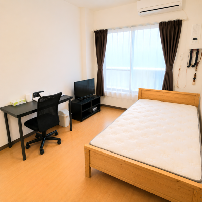 【J’sマンスリー平井 205】即入居可🌟厚さ20㎝高密度ポケットコイルマットレス使用！最寄り駅徒歩2分、都内移動に便利な駅近物件☆【インターネット無料】の物件写真1