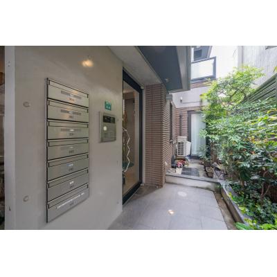 ピタットマンスリーヒルズ巣鴨◎ファミリータイプ◎駅徒歩9分◎2LDK：50.00㎡◎オートロック・Wi-Fi無料・独立洗面・浴室乾燥機◎東京駅・大手町へ1本の物件写真1