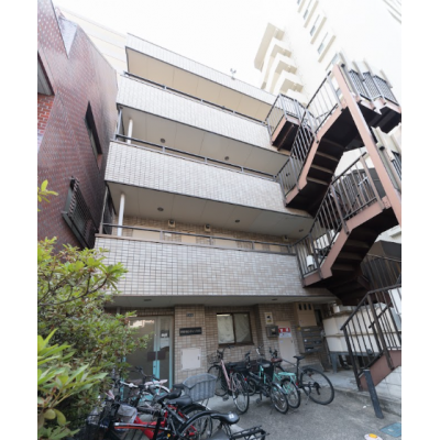 【新宿まで1駅✨】西新宿シティーハウス 📌無料Wi-Fi／2名/駅から徒歩4分i／都心アクセス抜群i／～9月空きありの外観画像