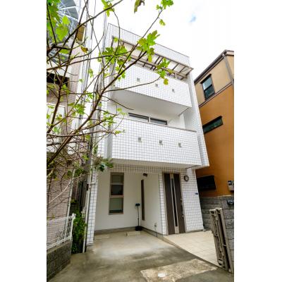 【新宿エリアに便利✨】Beyond Comfort新宿大久保 📌戸建て貸切/最大10名/無料Wi-Fi/5~9月空き有の物件写真1