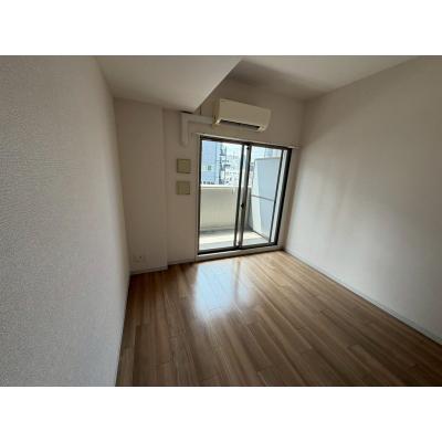OneLife新梅田ポイント【▼バストイレ別、浴室乾燥機付き】の物件写真2