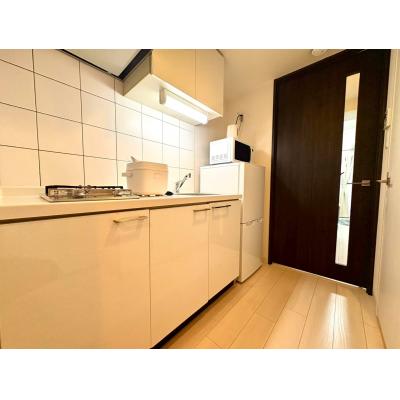  【新規オープン🌸特典あり⭐⭐】デスクもソファも標準装備♪ごゆっくりお過ごしできるお部屋🌟の物件写真6
