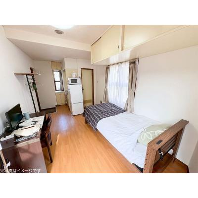 ユニオンマンスリー西国分寺７　203　1R・シングル☆【禁煙ルーム】人気の角部屋！デスク・チェア＆たっぷり収納2ドア冷蔵庫など生活家電のあるお部屋/スーパー・コンビニ至近の物件写真2