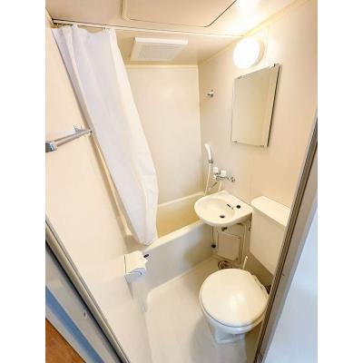 ユニオンマンスリー西国分寺７　203　1R・シングル☆【禁煙ルーム】人気の角部屋！デスク・チェア＆たっぷり収納2ドア冷蔵庫など生活家電のあるお部屋/スーパー・コンビニ至近の物件写真4