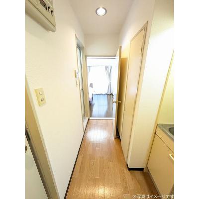 ユニオンマンスリー恋ヶ窪３　101　1K・シングル☆【禁煙ルーム】人気のバストイレ別のお部屋♪デスク＆チェアや室内洗濯機などの家具家電つき。物件近くにはスーパーもありお買い物にも便利の物件写真6
