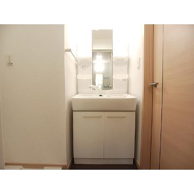 コモド・セスタ 101【管理NO：1-015729801-01010】 ★家具家電は申し込み後に搬入します★の物件写真6