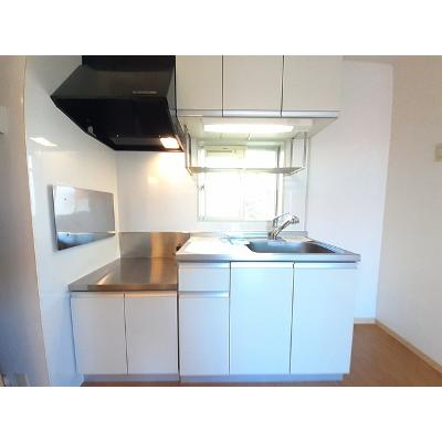 サニーコート長地 201【管理NO：1-007271601-02010】 ★家具家電は申し込み後に搬入します★の物件写真3
