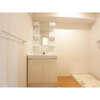 apartment 富山県黒部市石田６９０４－４ 

↓地図はこちらから