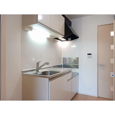 Ｌｕｃｋｙ　Ｈｏｕｓｅ　Ｙｏｕ 102【管理NO：1-019703601-01020】 ★家具家電は申し込み後に搬入します★の物件写真3