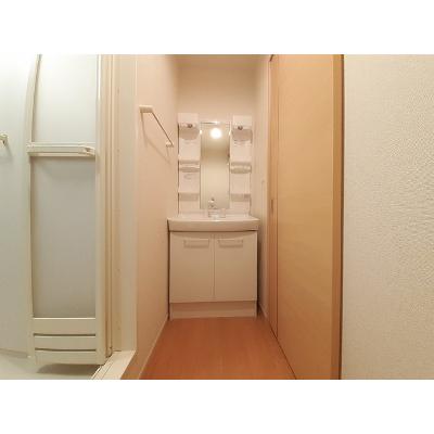 ベガ 103【管理NO：1-018163002-01030】 ★家具家電は申し込み後に搬入します★の物件写真6