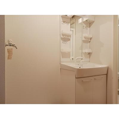 スプランドゥール 202【管理NO：1-015983601-02020】 ★家具家電は申し込み後に搬入します★の物件写真6