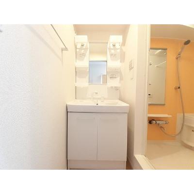 apartment 富山県滑川市柳原９－２１ 

↓地図はこちらから