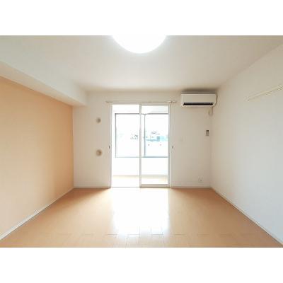 シャルマン・エミュー 102【管理NO：1-018571801-01020】 ★家具家電は申し込み後に搬入します 2026年08月中旬入居可能の物件写真2