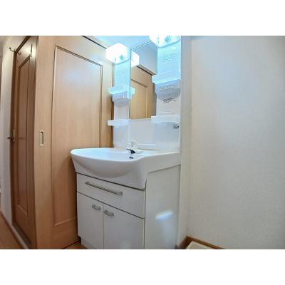 apartment 富山県魚津市仏田３７０６－１ 

↓地図はこちらから