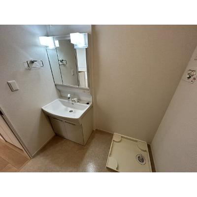 緑ヶ丘テラス 102【管理NO：1-028590101-01020】 ★家具家電は申し込み後に搬入します★の物件写真6