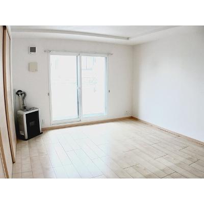ブリューテ 104【管理NO：1-018164501-01040】 ★家具家電は申し込み後に搬入します★ ★2026年08月中旬入居可能★の物件写真2