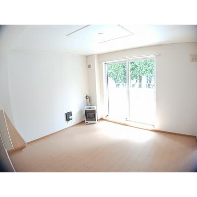 Ｌｅａｆ　ＰｌａｚａⅢ 101【管理NO：1-015196303-01010】 ★家具家電は申し込み後に搬入します★の物件写真2