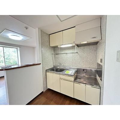 クレストール石山 101【管理NO：1-003650001-01010】 ★家具家電は申し込み後に搬入します★の物件写真3