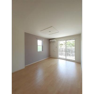 ラ・ベレッツァⅡＤ 101【管理NO：1-021554201-01010】 ★家具家電は申し込み後に搬入します 2026年08月中旬入居可能の物件写真2