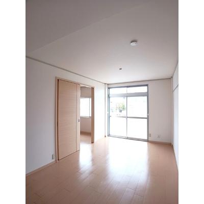 シティハイツ四軒家 201【管理NO：1-000574101-02010】 ★家具家電は申し込み後に搬入しますの物件写真2