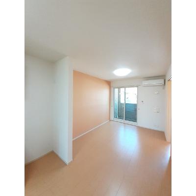 カーサ・クレイドルⅡ 103【管理NO：1-020262601-01030】 ★家具家電は申し込み後に搬入しますの物件写真2