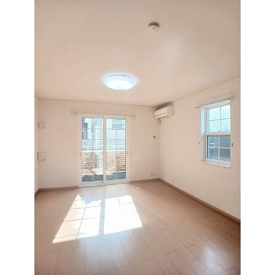 キャッツコート鶴市 105【管理NO：1-015510101-01050】 ★家具家電は申し込み後に搬入しますの物件写真2