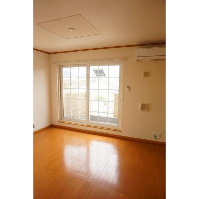 レインボーサウス　ウエストＢ 201【管理NO：1-013709402-02010】 ★家具家電は申し込み後に搬入します 2026年08月下旬入居可能の物件写真2
