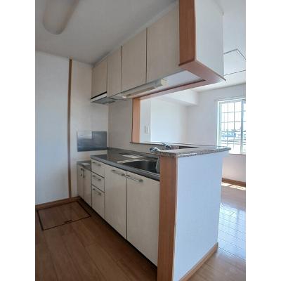 エトアール１８Ａ 103【管理NO：1-013143101-01030】 ★家具家電は申し込み後に搬入します★の物件写真3