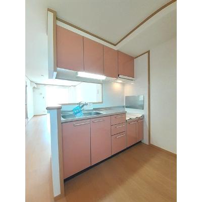 クレイン 102【管理NO：1-012525701-01020】 ★家具家電は申し込み後に搬入しますの物件写真3