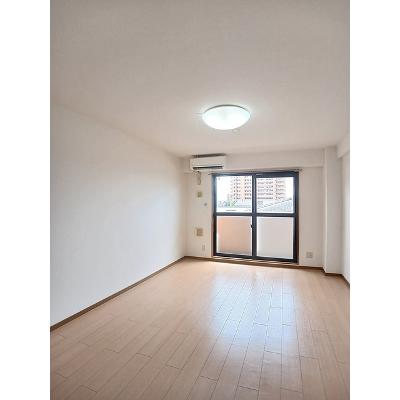 ドエル香西 302【管理NO：1-011776001-03020】 ★家具家電は申し込み後に搬入しますの物件写真2