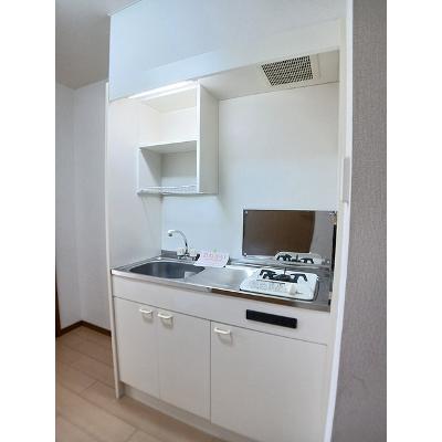 ドエル香西 302【管理NO：1-011776001-03020】 ★家具家電は申し込み後に搬入しますの物件写真3