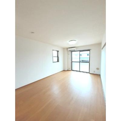 エスポワール土居　Ａ 201【管理NO：1-010876701-02010】 ★家具家電は申し込み後に搬入します★の物件写真2