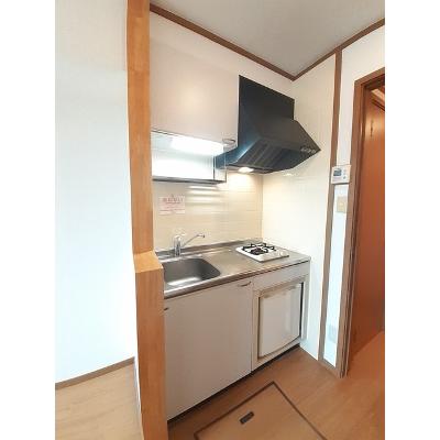 フローラＢ 104【管理NO：1-010540101-01040】 ★家具家電は申し込み後に搬入します★の物件写真3
