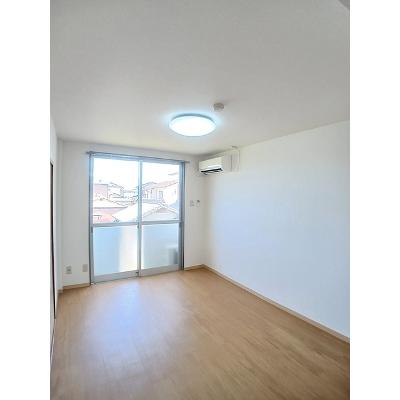 エルディム中原 205【管理NO：1-002773201-02050】 ★家具家電は申し込み後に搬入しますの物件写真2