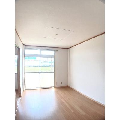 ハイツ香南 102【管理NO：1-001781701-01020】 ★家具家電は申し込み後に搬入しますの物件写真2